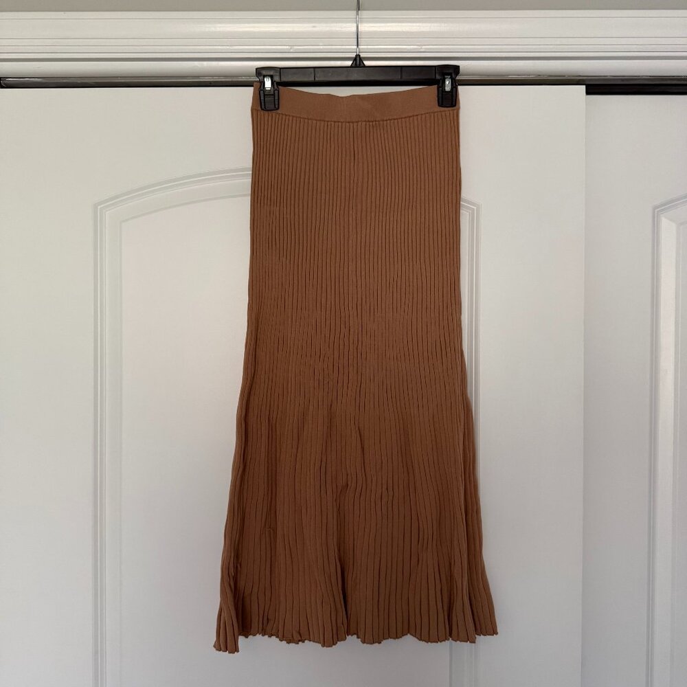 Aritzia Midi Skirt
